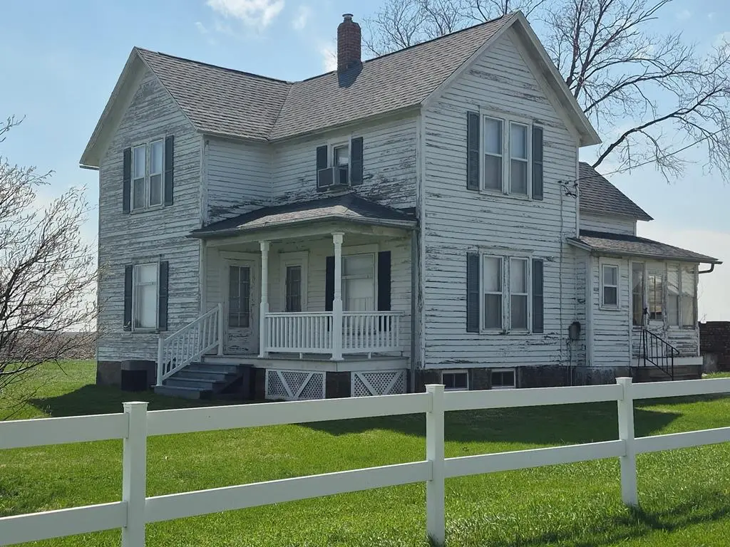 3031 Kansas Avenue, Fort Dodge, IA 50501 - #1