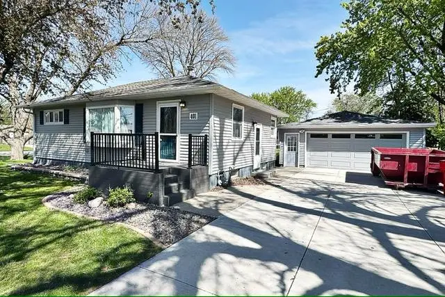 401 1st Ave N, Dakota City, IA 50529 - #1