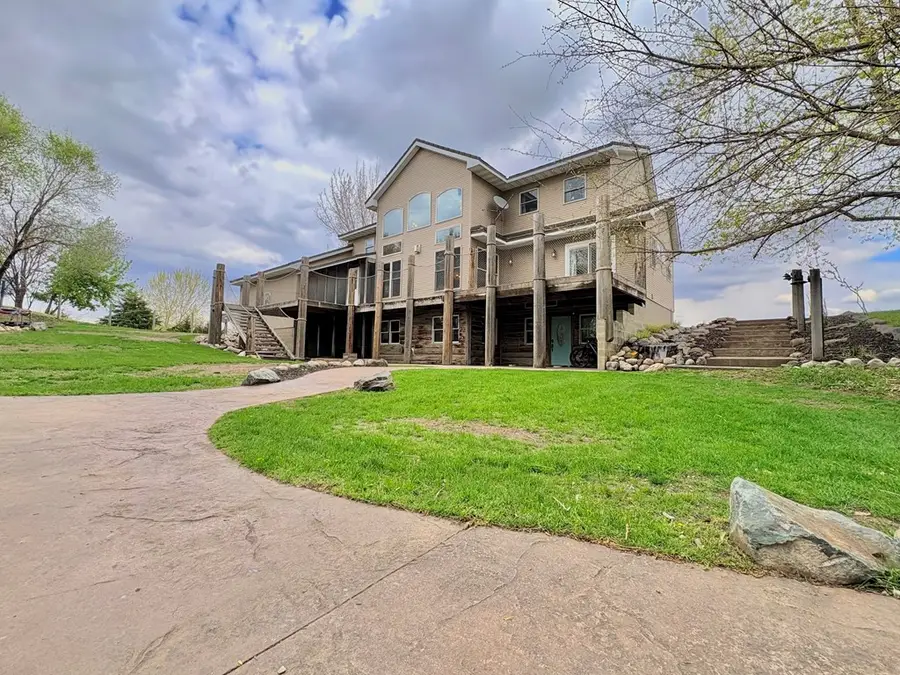 2096 175th St, Fort Dodge, IA 50501 - #2