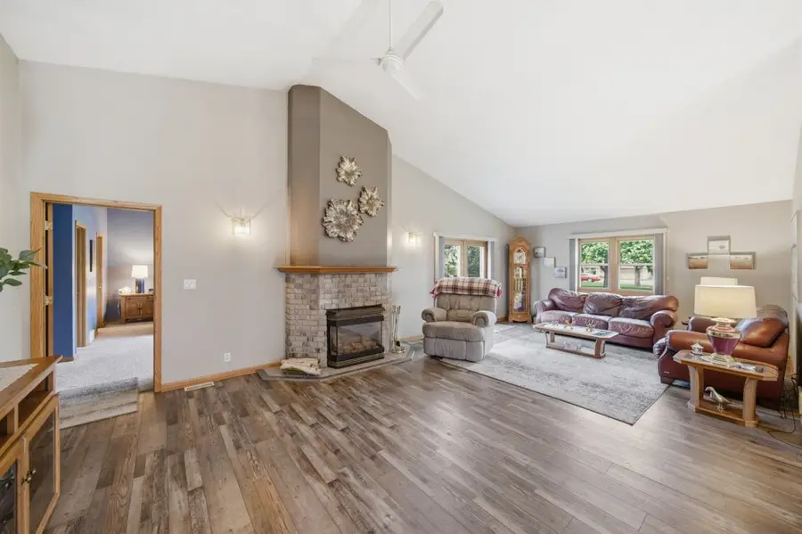 1611 Grand St, Webster City, IA 50595 - #3