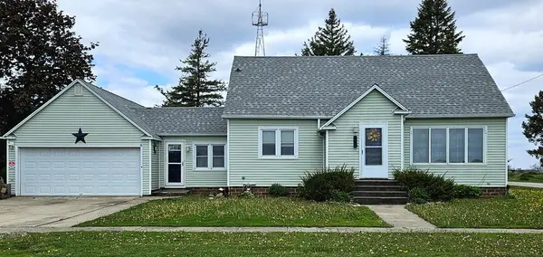 88 N Ash St., Harcourt, IA 50544