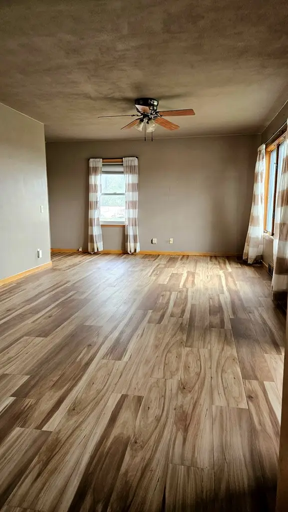 88 N Ash St., Harcourt, IA 50544 - #3