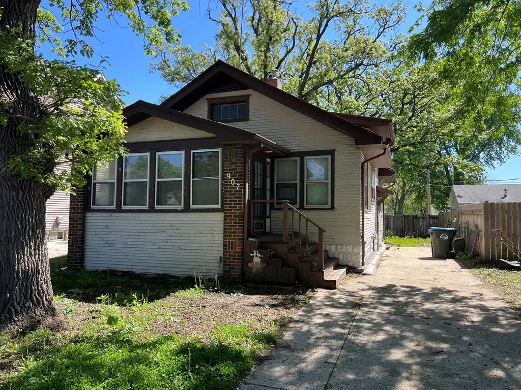 907 S 15th St, Fort Dodge, IA 50501 - #1