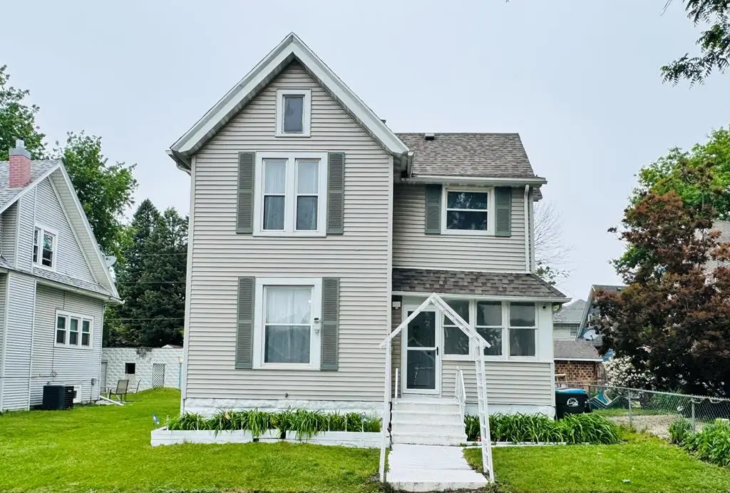 1522 9th Ave N, Fort Dodge, IA 50501 - #1