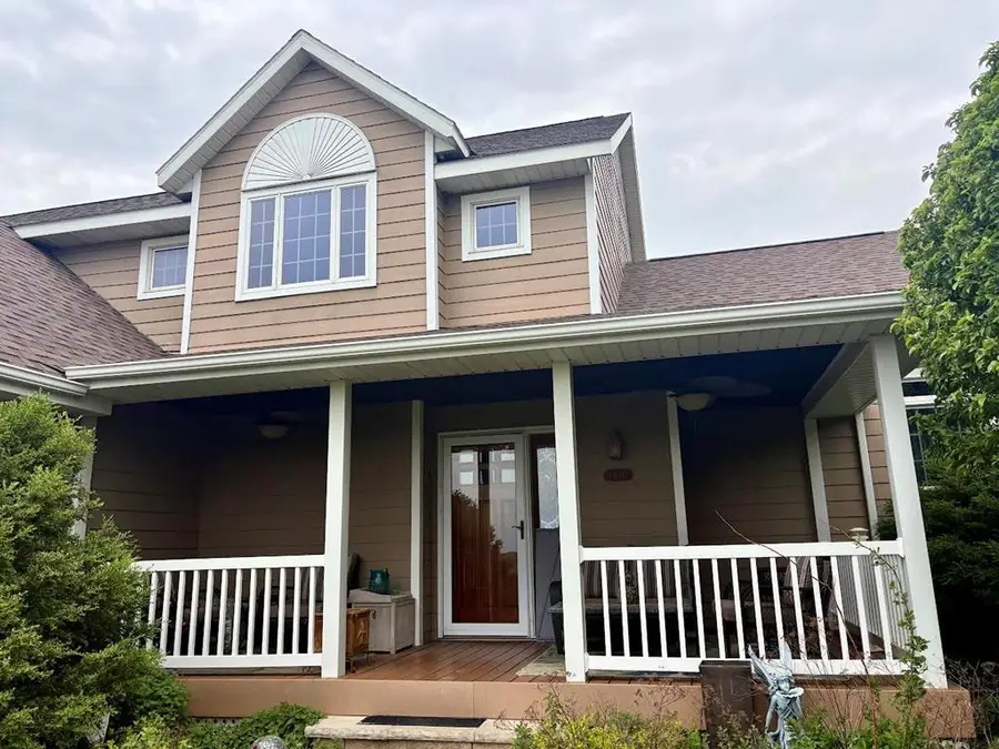 110 Spring Valley Dr., Livermore, IA 50558 - #2