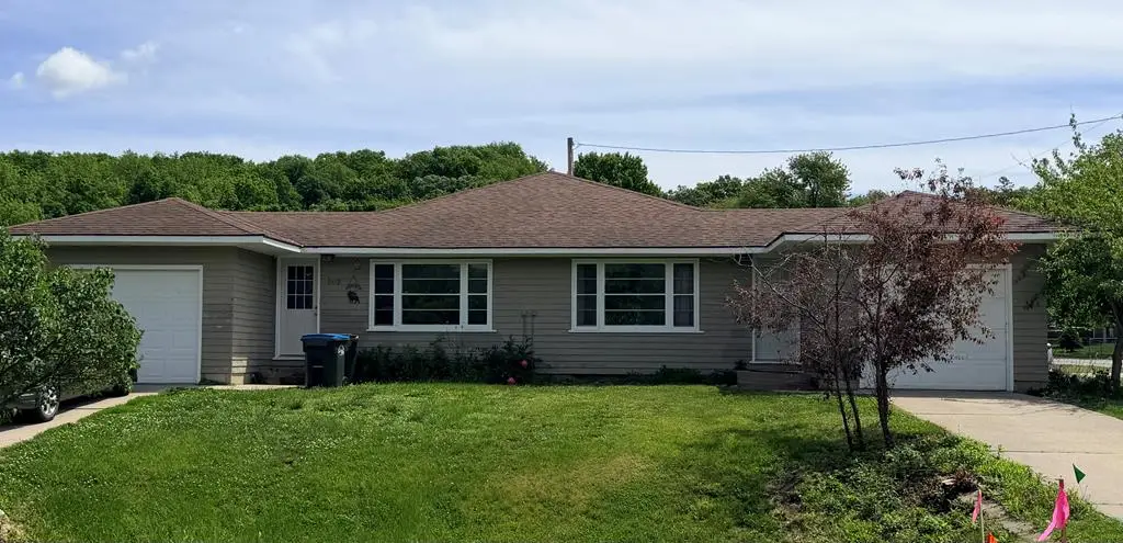 700 702 Miller Drive, Fort Dodge, IA 50501 - #1