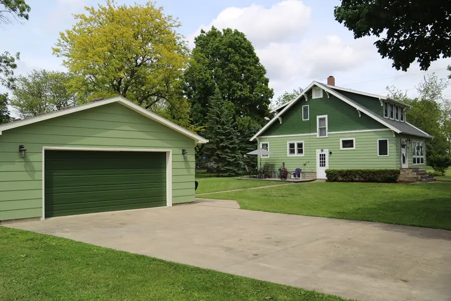 212 E 2nd St, Harcourt, IA 50544 - #2