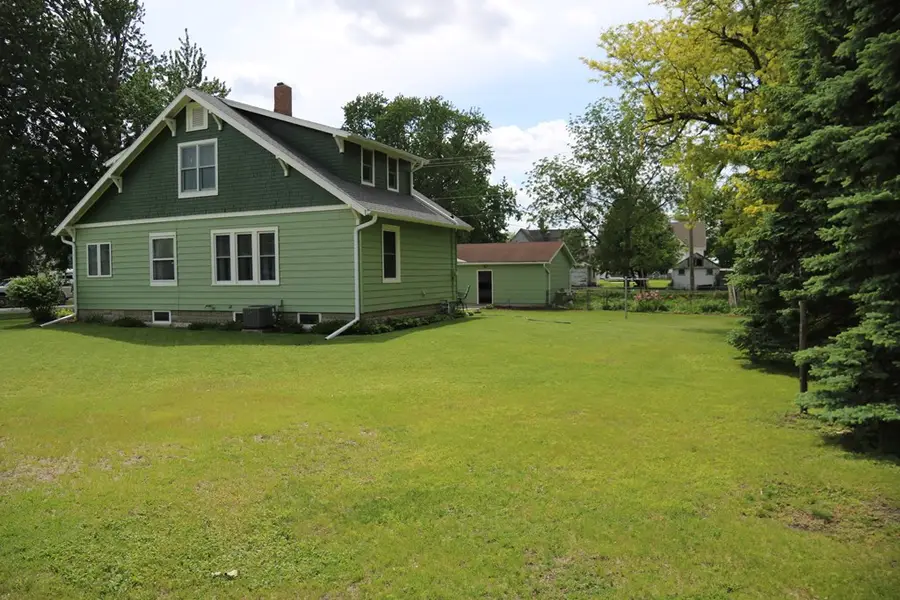 212 E 2nd St, Harcourt, IA 50544 - #3