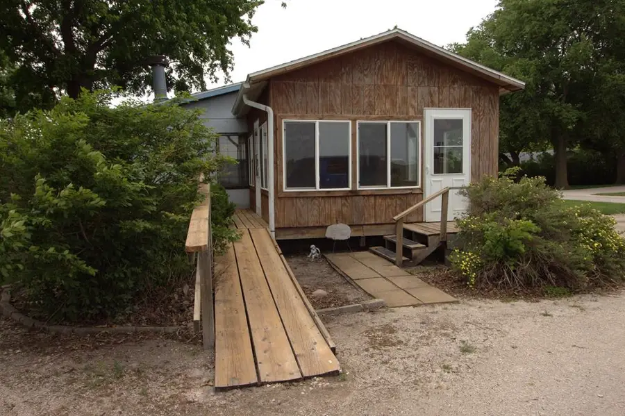 205 Niebel, Farnhamville, IA 50538 - #2