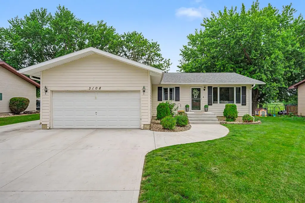 3108 18th Ave N, Fort Dodge, IA 50501 - #1