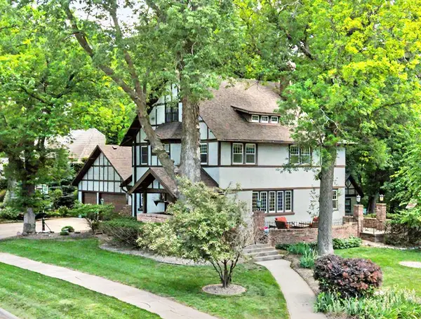 1302 10th Avenue North, Fort Dodge, IA 50501