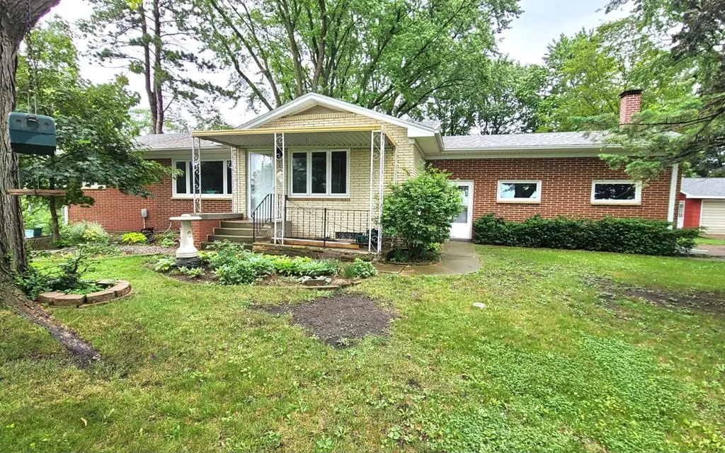 1374 Nelson Ave., Fort Dodge, IA 50501 - #1