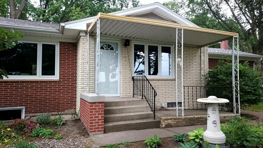1374 Nelson Ave., Fort Dodge, IA 50501 - #2