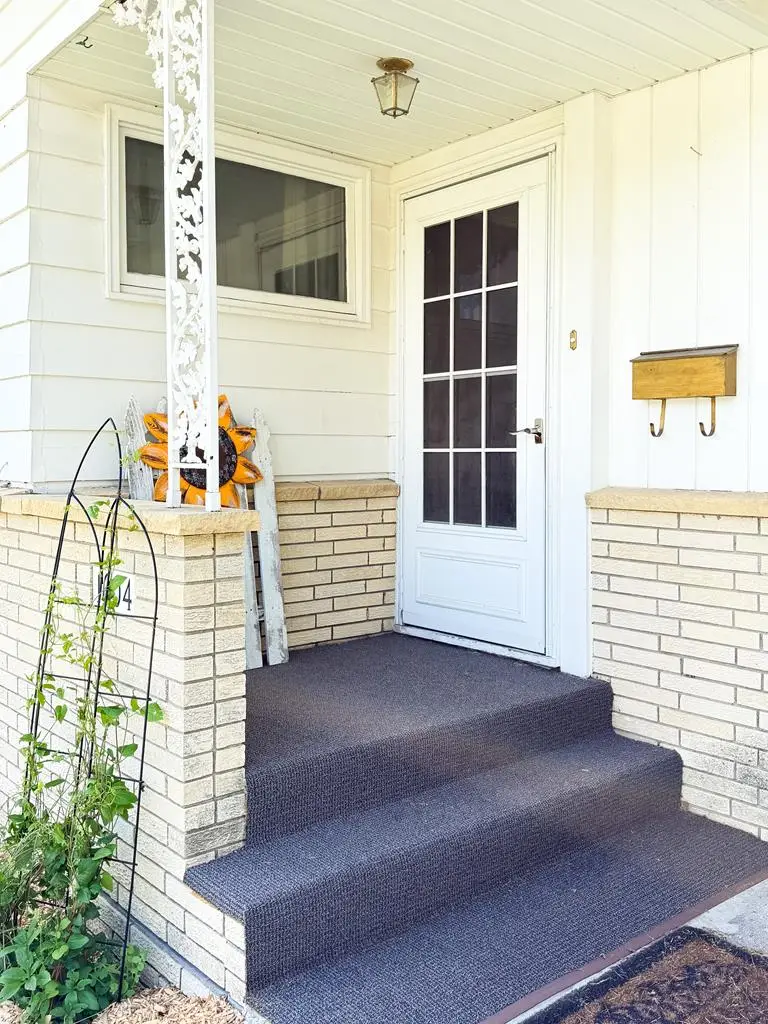 1604 North 11th Street, Fort Dodge, IA 50501 - #2