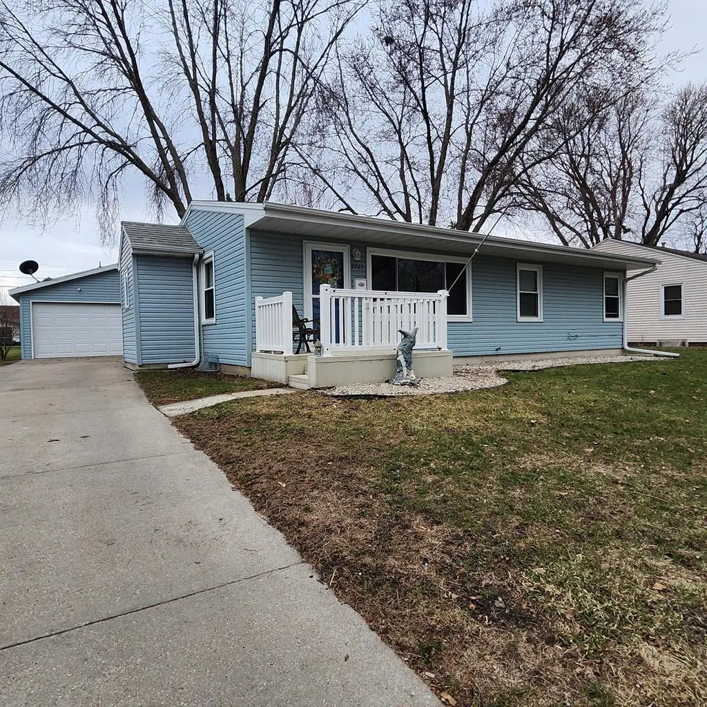 2721 17th Ave N, Fort Dodge, IA 50501 - #1