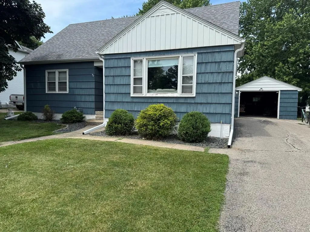 1618 11th St, Manson, IA 50563 - #1