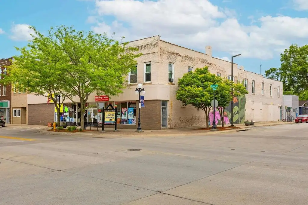 546 2nd Street, Webster City, IA 50595 - #1