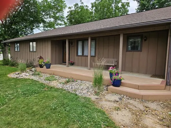 1007 10th Ave. Sw, Humboldt, IA 50548