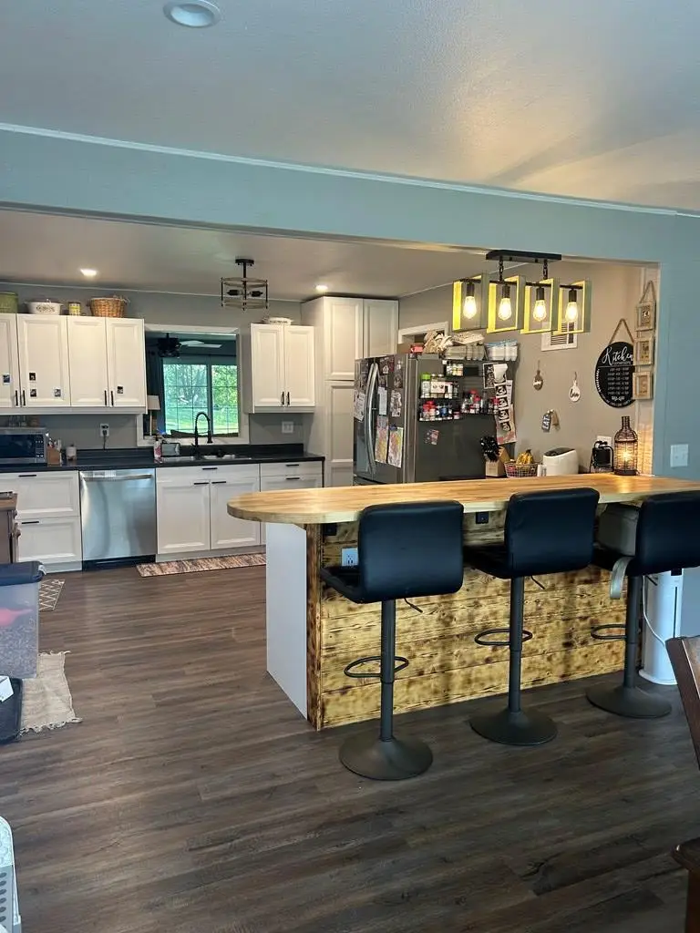 24172 Nelson Ave, Fort Dodge, IA 50501 - #2