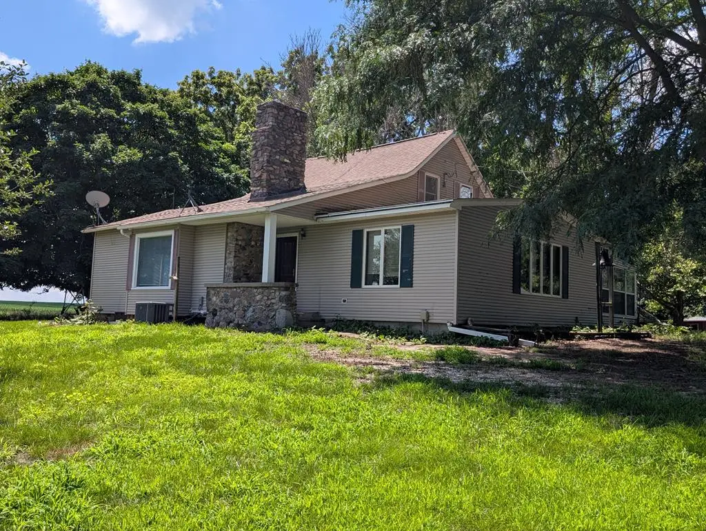 1239 Hawaii Ave, Bode, IA 50519 - #1