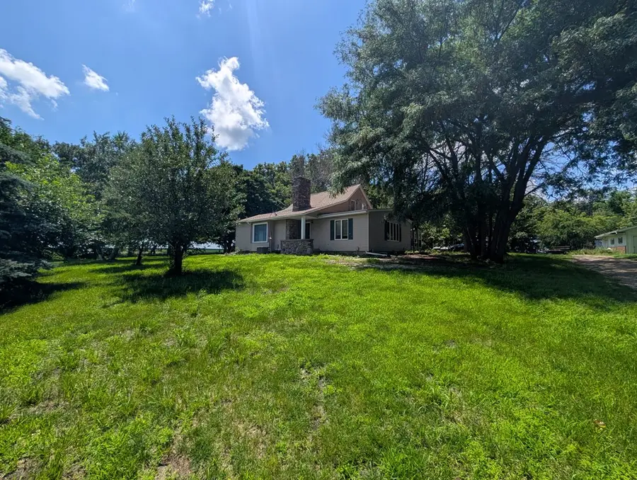 1239 Hawaii Ave, Bode, IA 50519 - #2