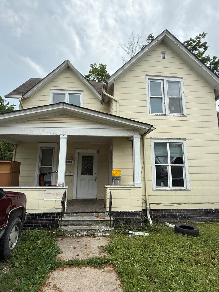 1209 2nd Ave N, Fort Dodge, IA 50501 - #1