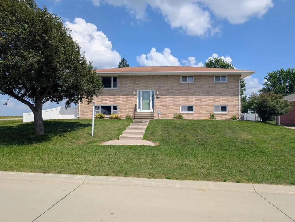 929 N 36th Street, Fort Dodge, IA 50501 - #1
