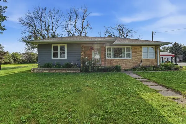 1423 Dakota Ave, Clare, IA 50524