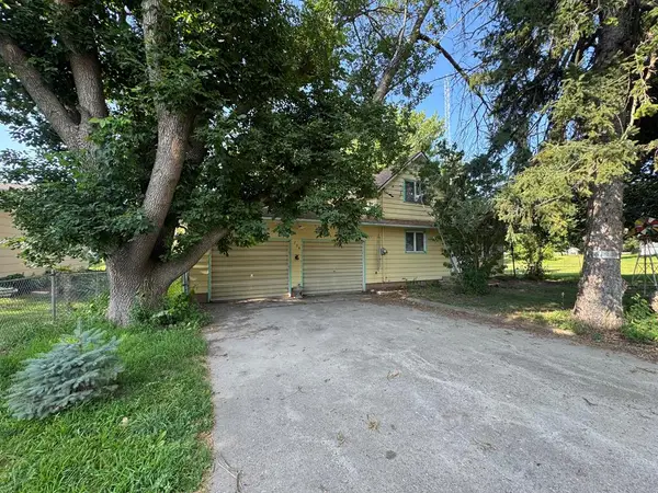 704 3rd Ave, Livermore, IA 50558