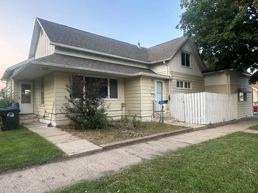 1332 4th Ave N, Fort Dodge, IA 50501 - #2