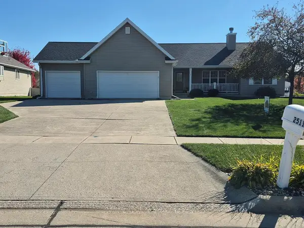 2511 Hickory Circle, Fort Dodge, IA 50501