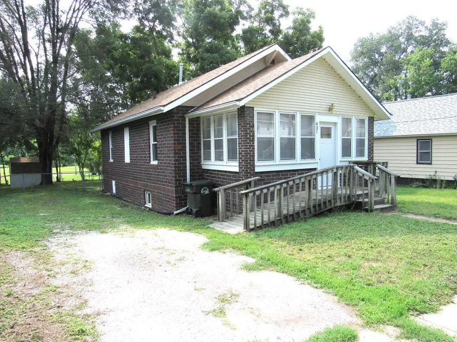 437 2nd St Nw, Fort Dodge, IA 50501 - #2