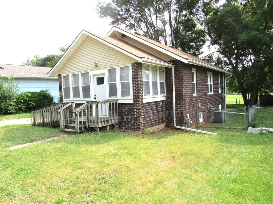 437 2nd St Nw, Fort Dodge, IA 50501 - #3