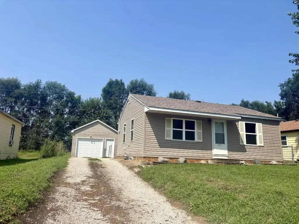 636 Riverside St Nw, Fort Dodge, IA 50501 - #1