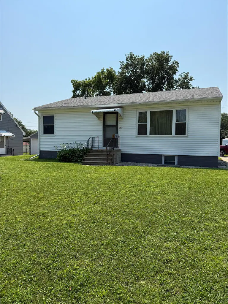 203 F, Fort Dodge, IA 50501 - #1