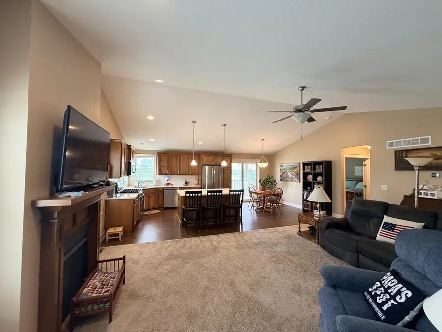 2209 Williams Dr, Fort Dodge, IA 50501 - #2