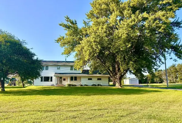 1103 Walnut St., Gowrie, IA 50543