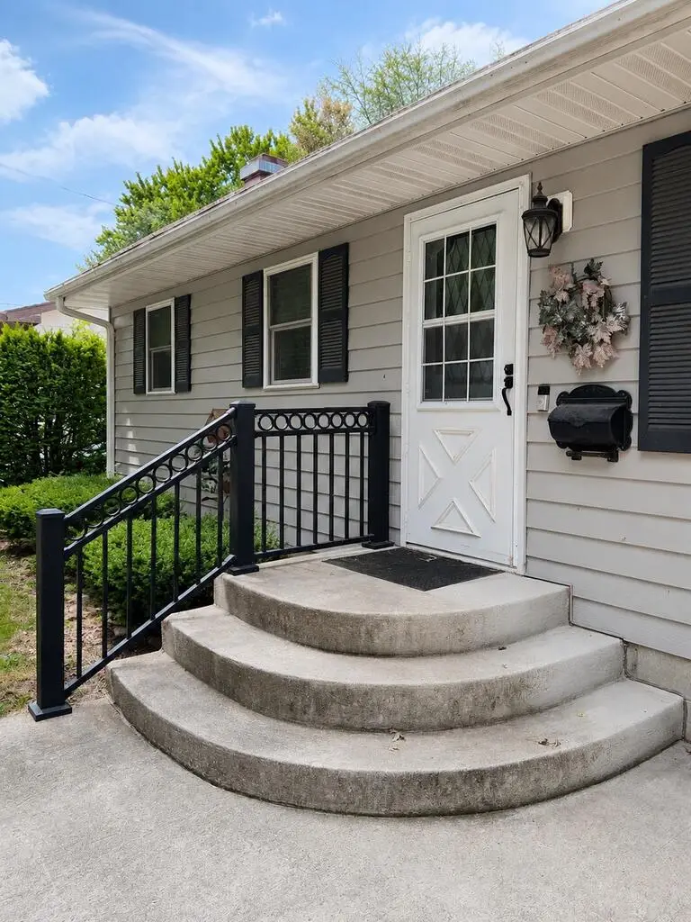 1036 Knollcrest Dr, Fort Dodge, IA 50501 - #3