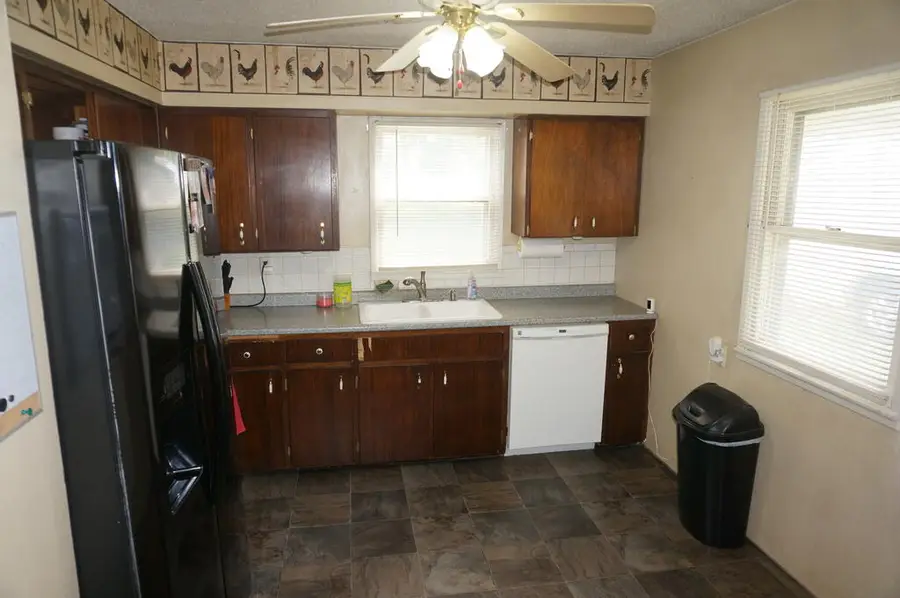 127 Avenue C, Fort Dodge, IA 50501 - #3