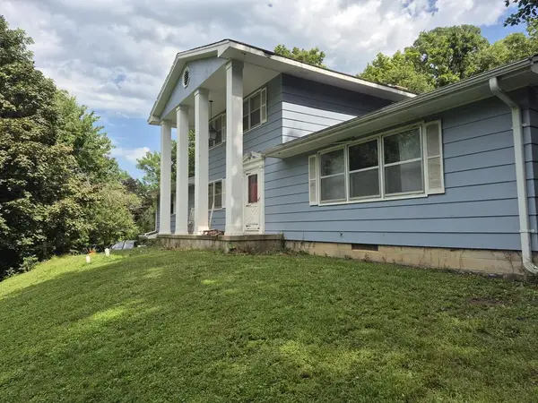 2204-2207 160th Street, Fort Dodge, IA 50501