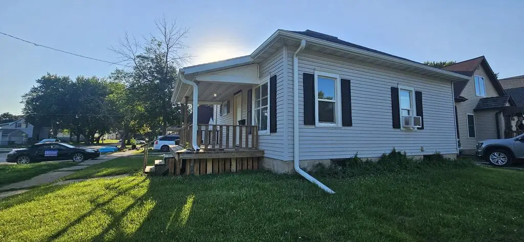 1828 7th Ave S, Fort Dodge, IA 50501 - #1