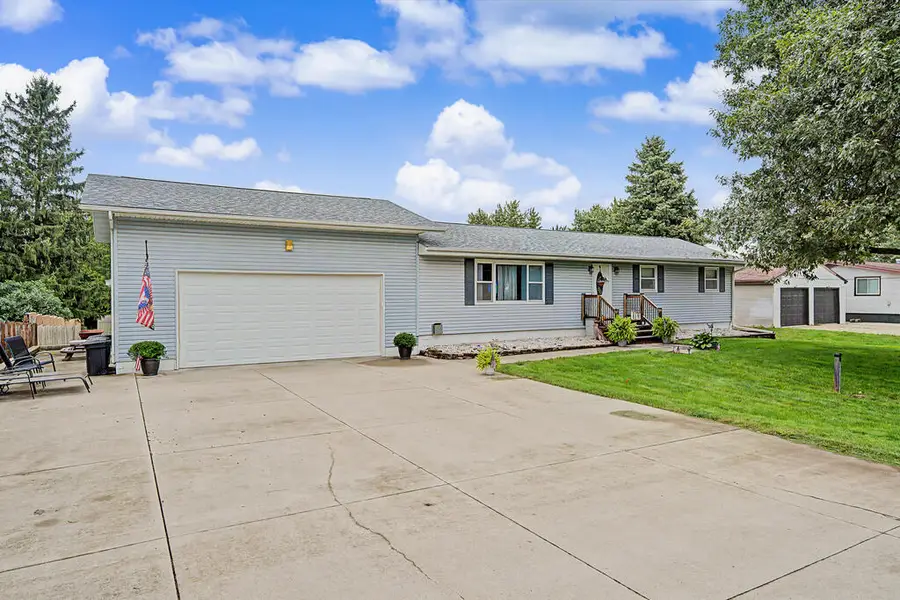 2225 Lakewood Trail, Fort Dodge, IA 50501 - #2
