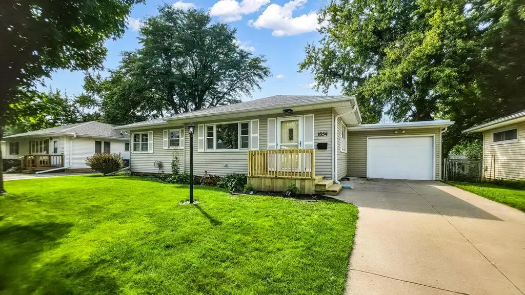 1654 N 25th St, Fort Dodge, IA 50501 - #1
