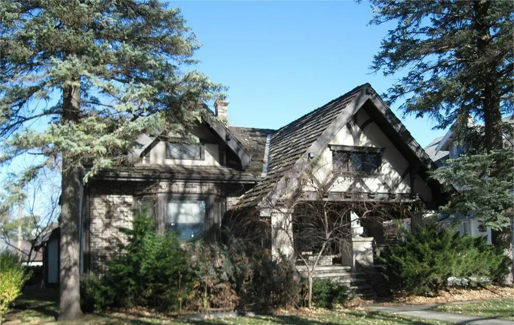 809 W Broadway St., Eagle Grove, IA 50533 - #1