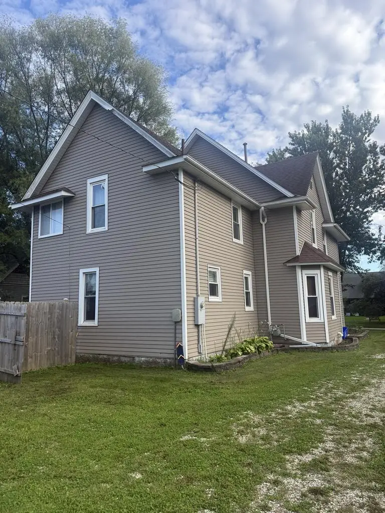 722 Court St, Rockwell City, IA 50579 - #3