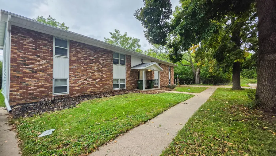 1822 9th Avenue South, Fort Dodge, IA 50501 - #3