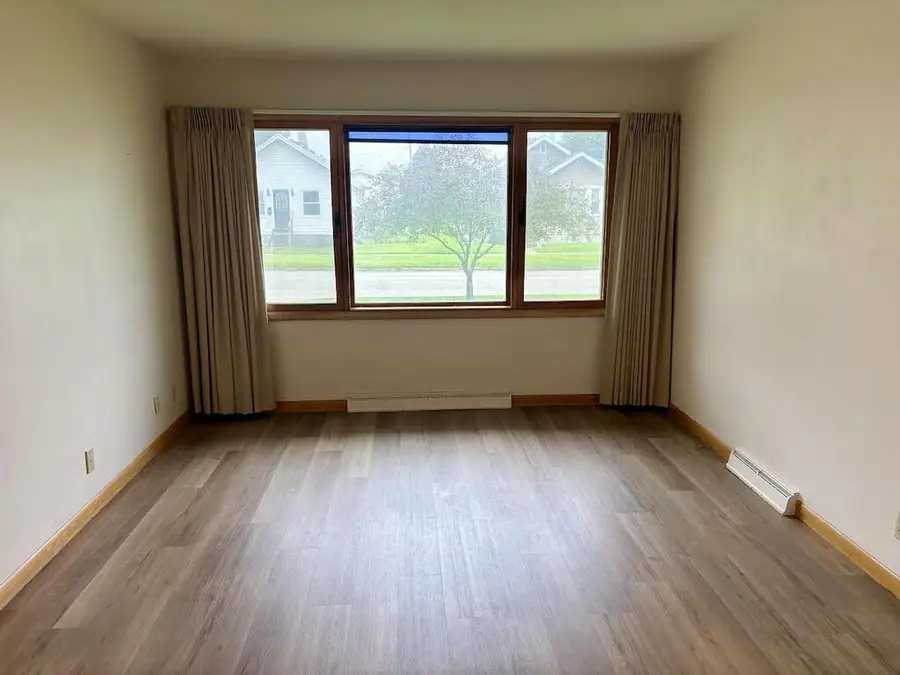 2216 8th Ave S, Fort Dodge, IA 50501 - #3