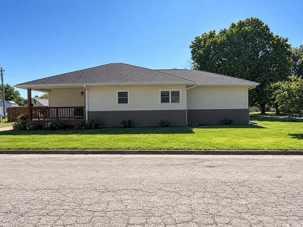 308 Main, Dayton, IA 50530 - #1