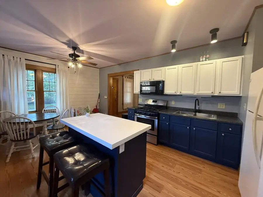 818 N 21st St, Fort Dodge, IA 50501 - #2