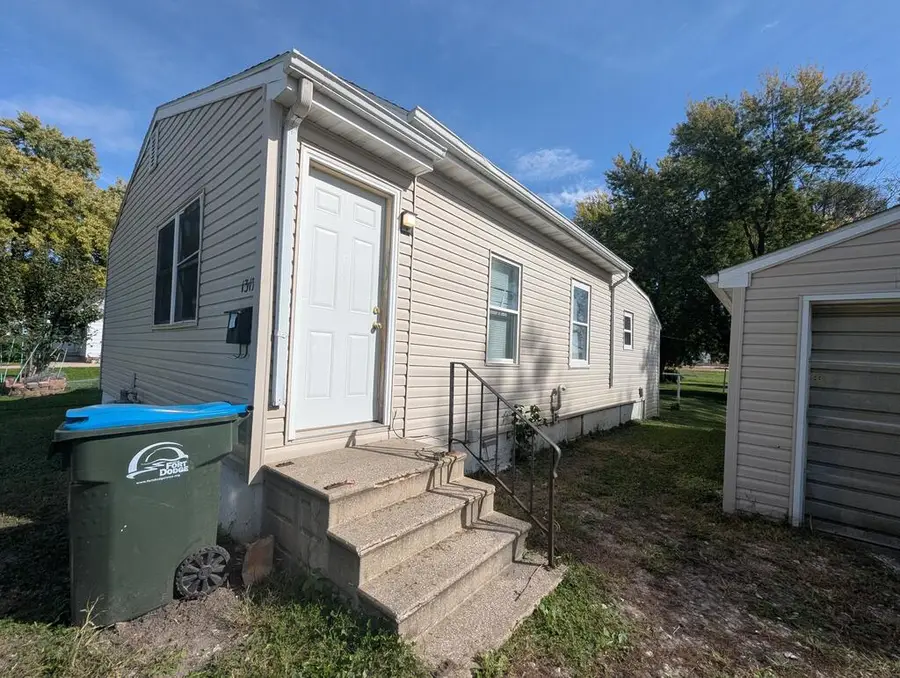 1317 South 28th Street, Fort Dodge, IA 50501 - #2
